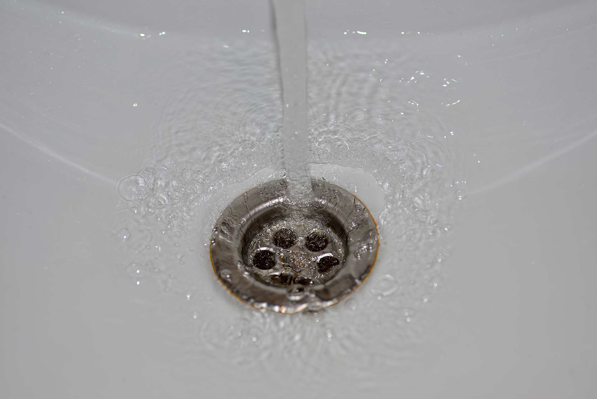 A2B Drains provides services to unblock blocked sinks and drains for properties in Launceston.